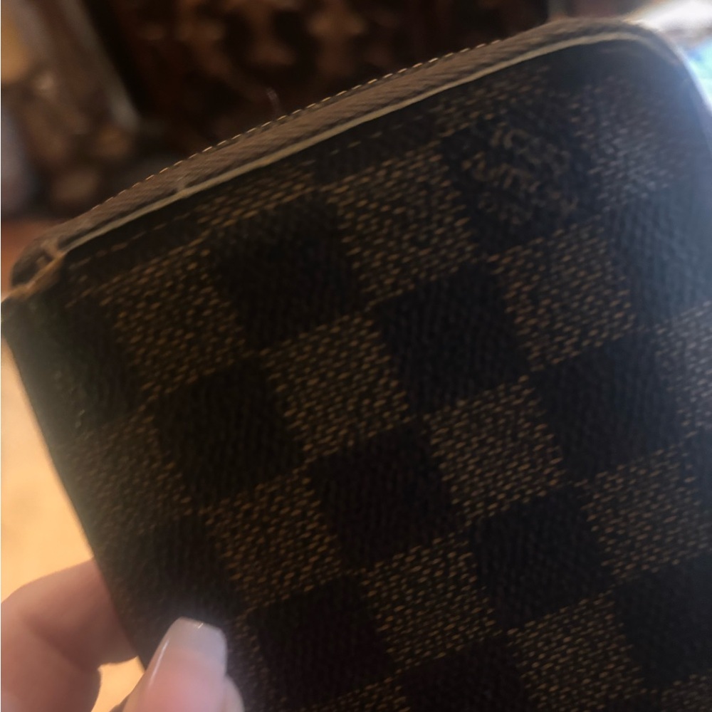 COA Louis Vuitton Damiere Brown Checked Wallet - Picture 9 of 11